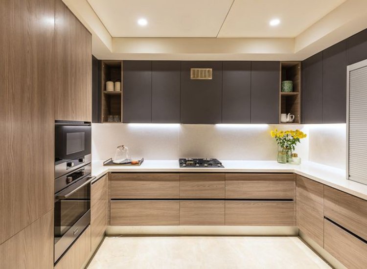 15. U Shaped Kitchen Design