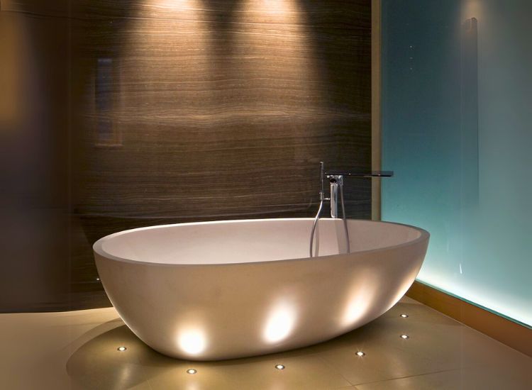 Bathroom Lighting with Accent Lights