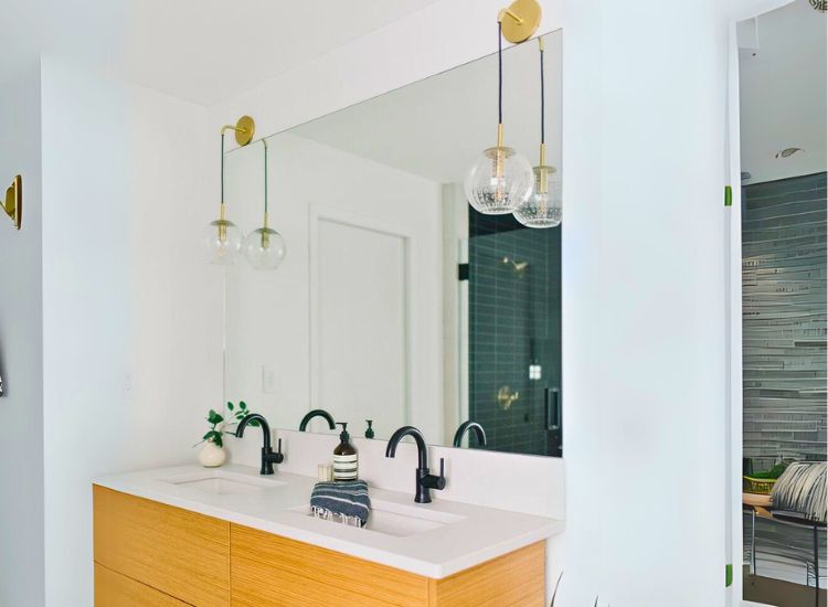 Bathroom pendant lighting and placement type