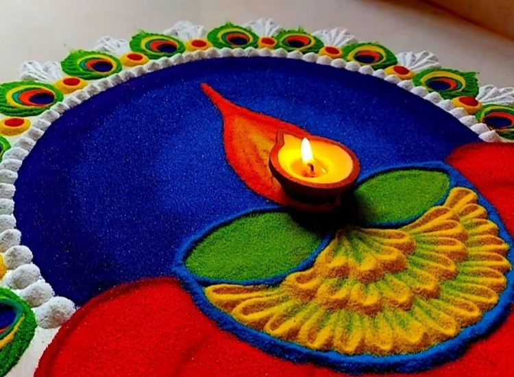 Colorful rangoli pattern with glowing diyas arranged artfully, creating a welcoming ambiance for Diwali.