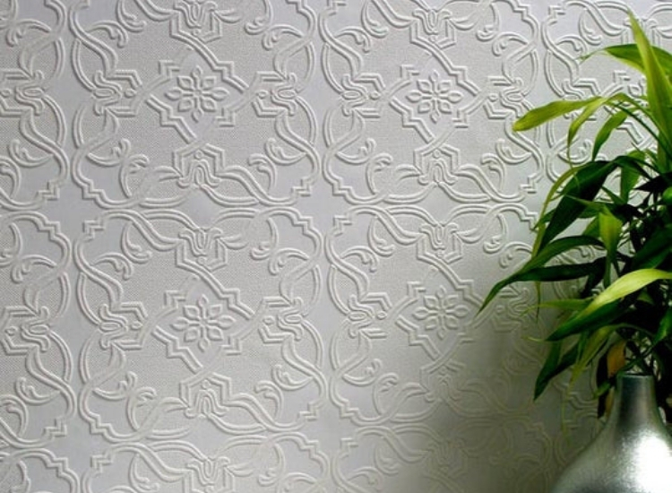 Embossed off white wallpaper