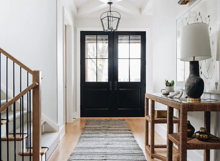 Minimalistic hallway approach for a sleek and modern look