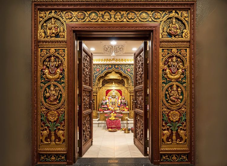 25. Tips for Pooja Room Door Design