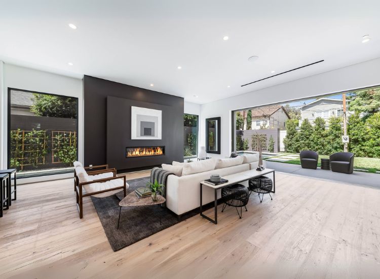 29 Light colored Flooring