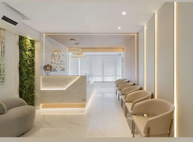 Clinic designs with smart zoning strategies to improve flow and function—practical interior design for clinic efficiency and patient comfort.